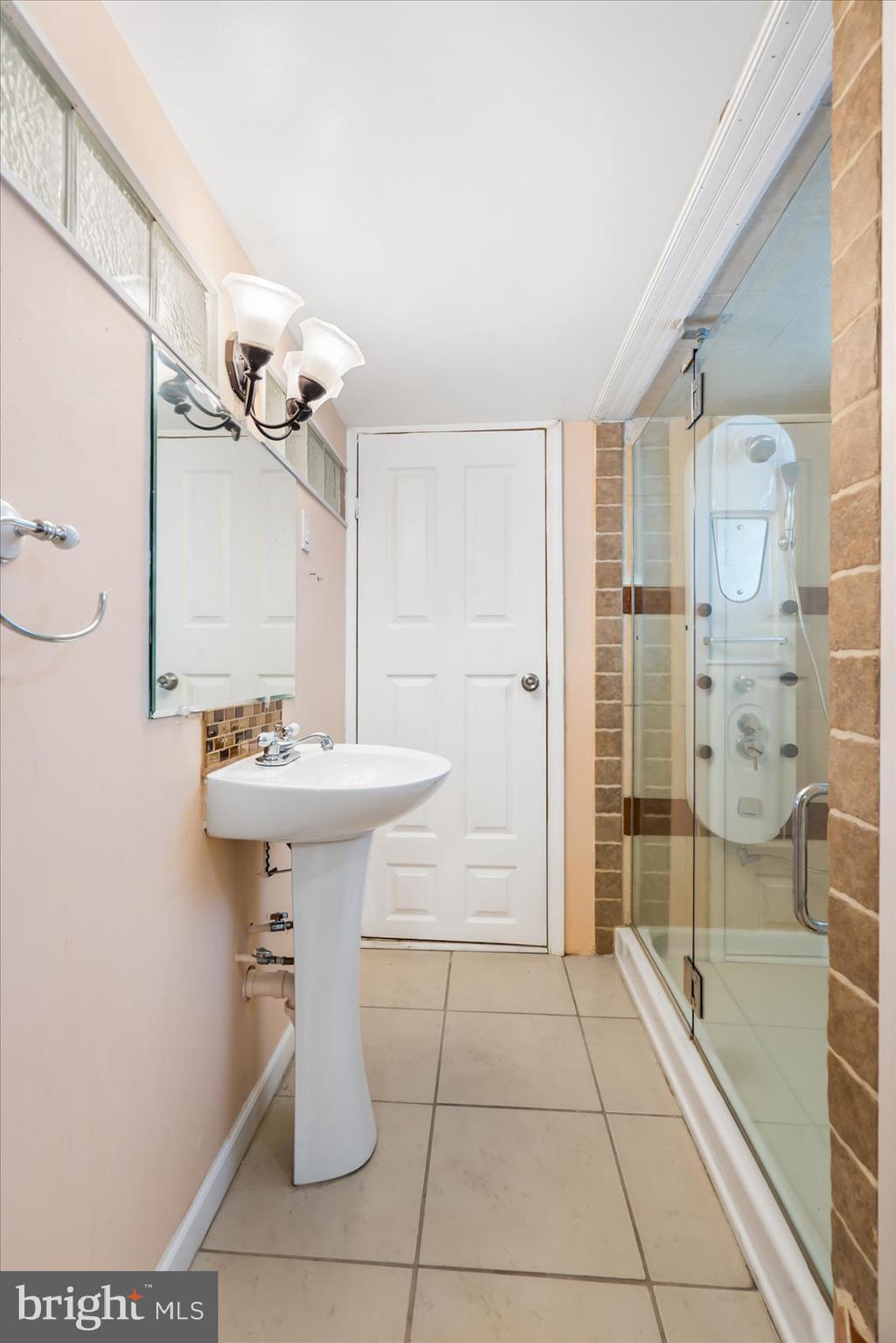 2006 Windsor Place Baltimore, MD 21207 - Photo 38 of 50 Lower Level Full Bathroom