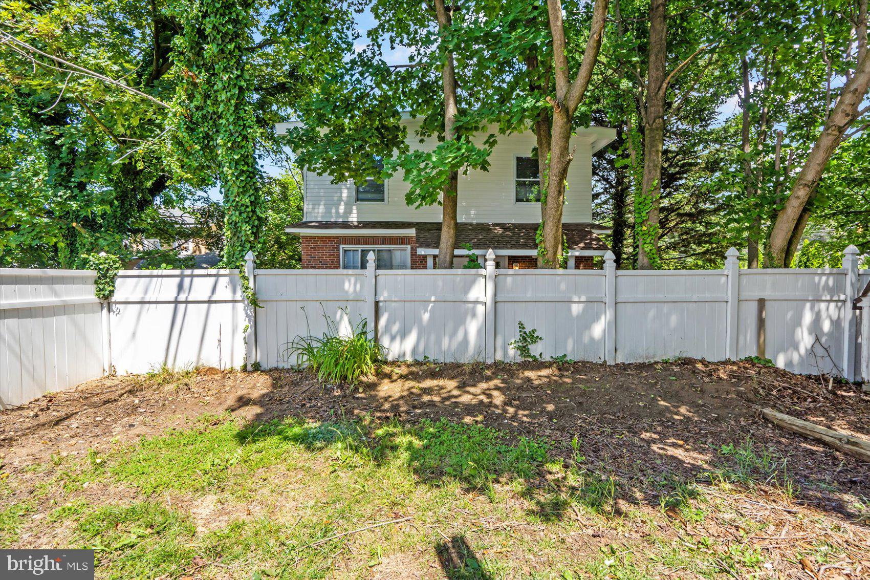 2006 Windsor Place Baltimore, MD 21207 - Photo 45 of 50 Backyard