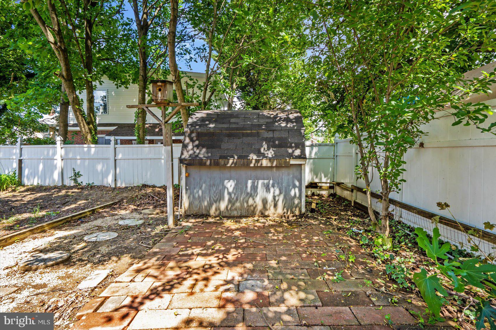 2006 Windsor Place Baltimore, MD 21207 - Photo 46 of 50 Backyard