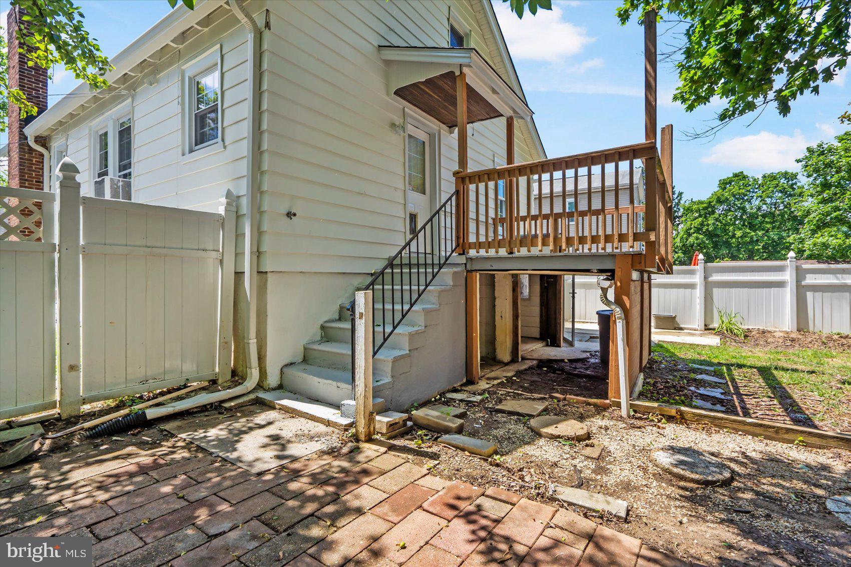 2006 Windsor Place Baltimore, MD 21207 - Photo 47 of 50 Exterior Rear