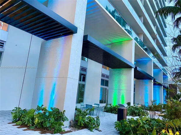 $3,500 | 1500 Bay Road, Unit 1164S, Miami Beach, FL 33139