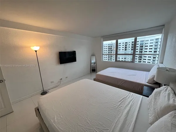 $3,500 | 1500 Bay Road, Unit 1164S, Miami Beach, FL 33139