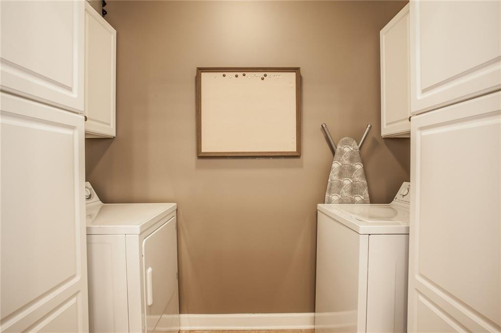 1431 Shadow Ridge Road, Unit F Indianapolis, IN 46280 - Photo 19 of 20 Gallery Image 19