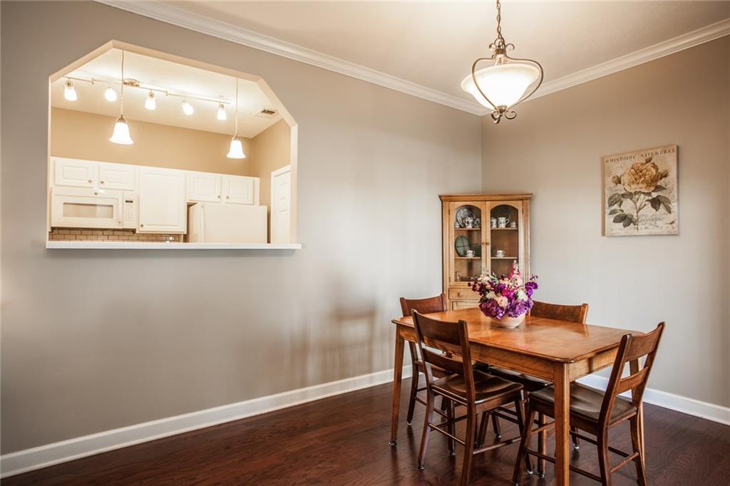 1431 Shadow Ridge Road, Unit F Indianapolis, IN 46280 - Photo 9 of 20 Gallery Image 9