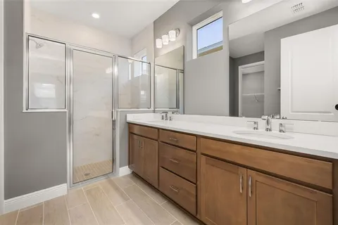 $334,990 | 985 Fiesta Key Circle, Lady Lake, FL 32159