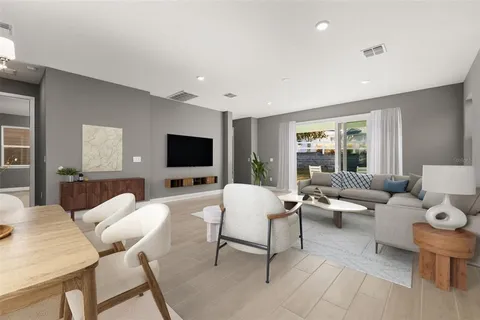 $334,990 | 985 Fiesta Key Circle, Lady Lake, FL 32159