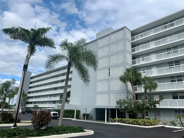 $1,825 | 5700 Northwest 2nd Avenue, Unit 508, Boca Raton, FL 33487