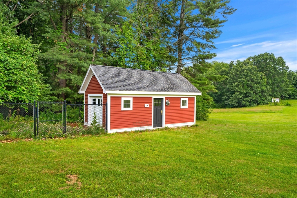140 High Street Dunstable, MA 01827 - Photo 32 of 39