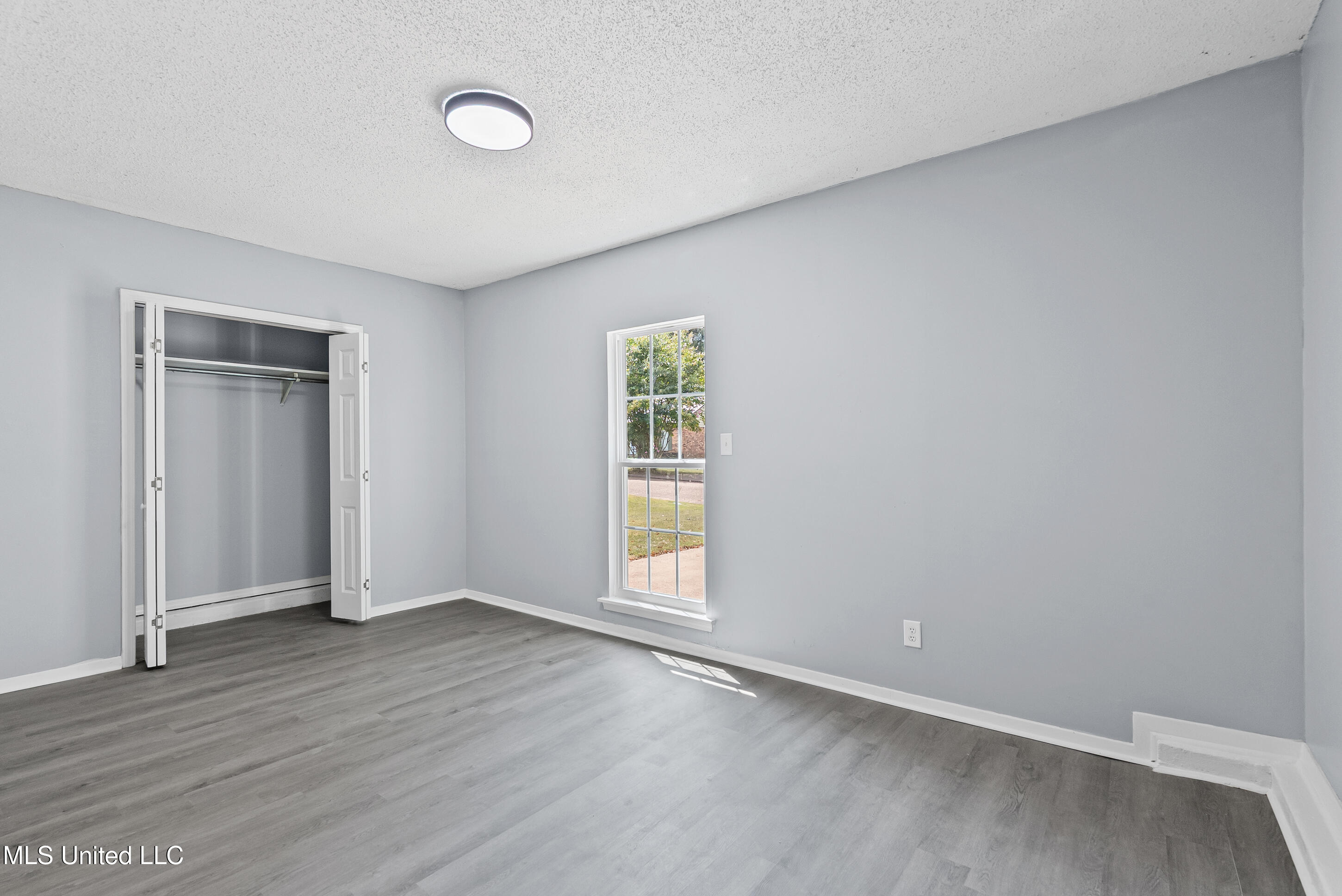 111 Floyd Circle Senatobia, MS 38668 - Photo 11 of 17 dsc02614