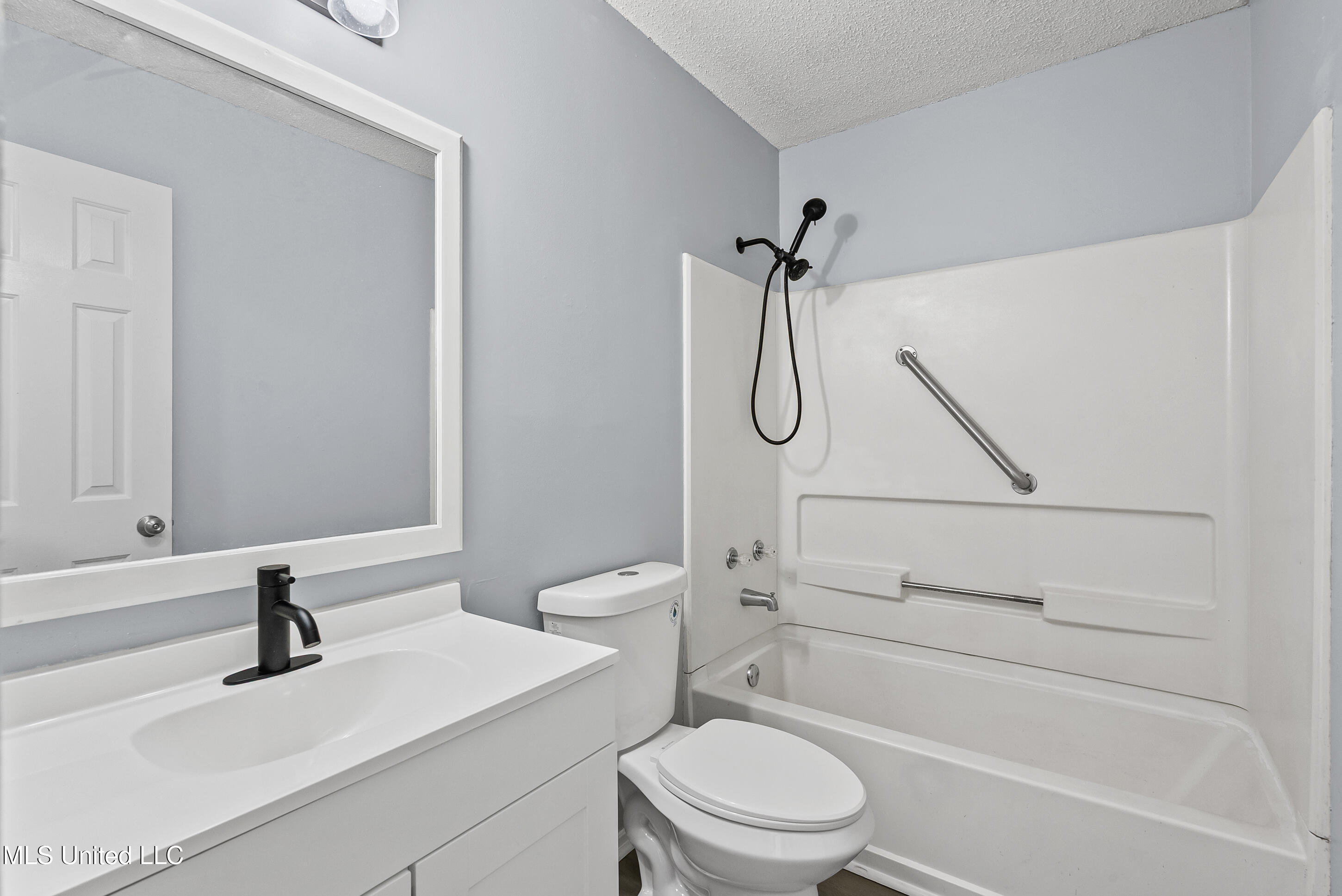 111 Floyd Circle Senatobia, MS 38668 - Photo 14 of 17 dsc02669