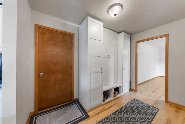 $949,900 | W273N2420 Arlington Court, Pewaukee, WI 53072