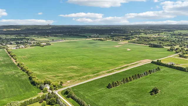 $2,490,000 | Lt0 Lt0 County Road, Hartford, WI 53027