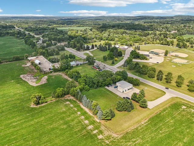 $2,490,000 | Lt0 Lt0 County Road, Hartford, WI 53027