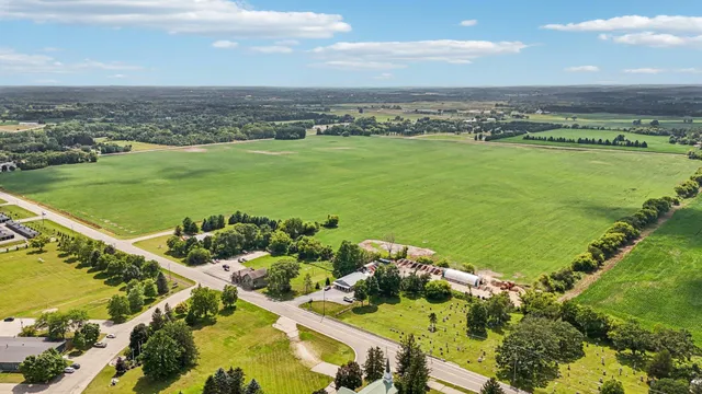 $2,490,000 | Lt0 Lt0 County Road, Hartford, WI 53027