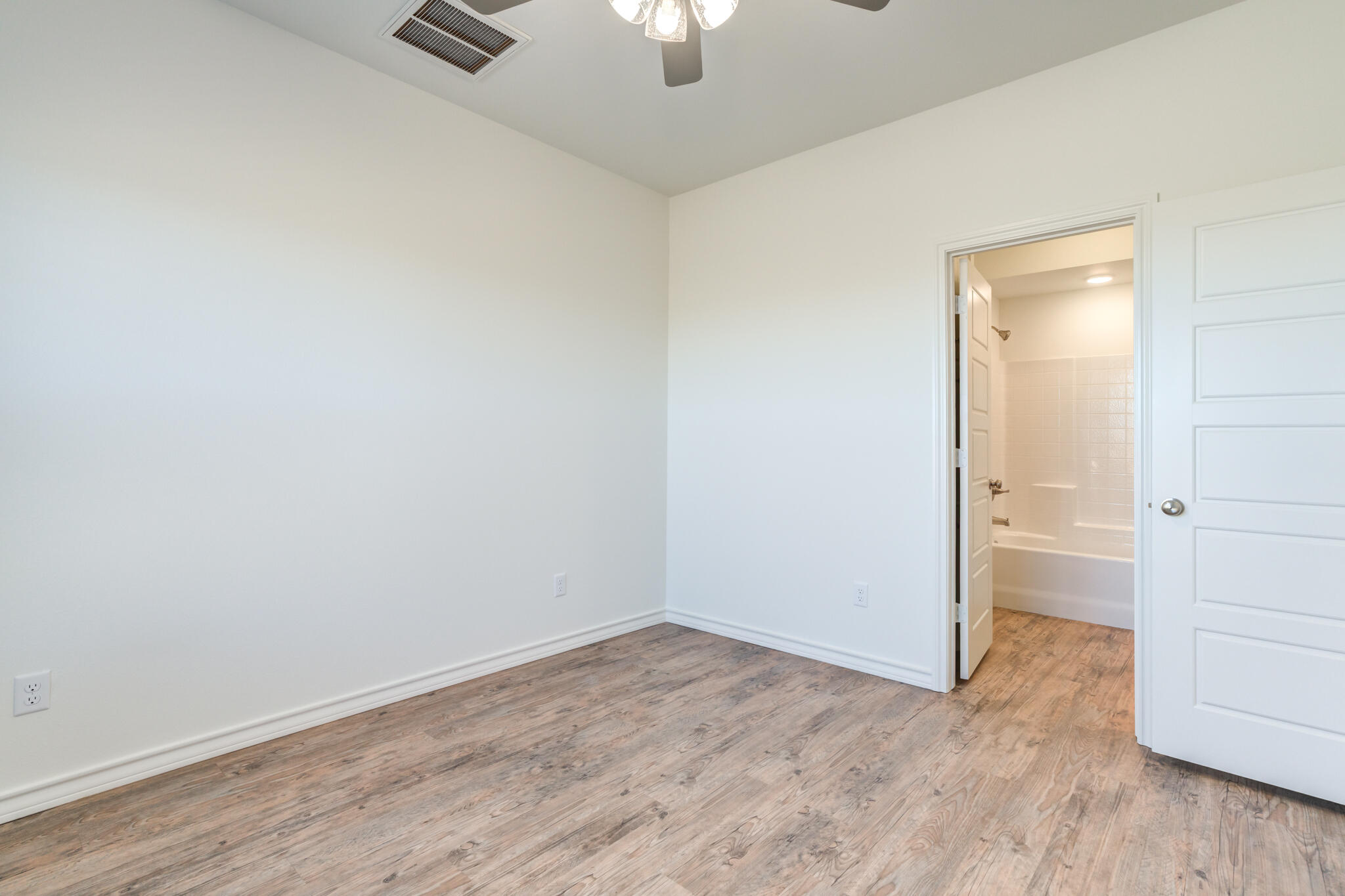 1207 Bryan Avenue Wolfforth, TX 79382 - Photo 21 of 30 Primary suite