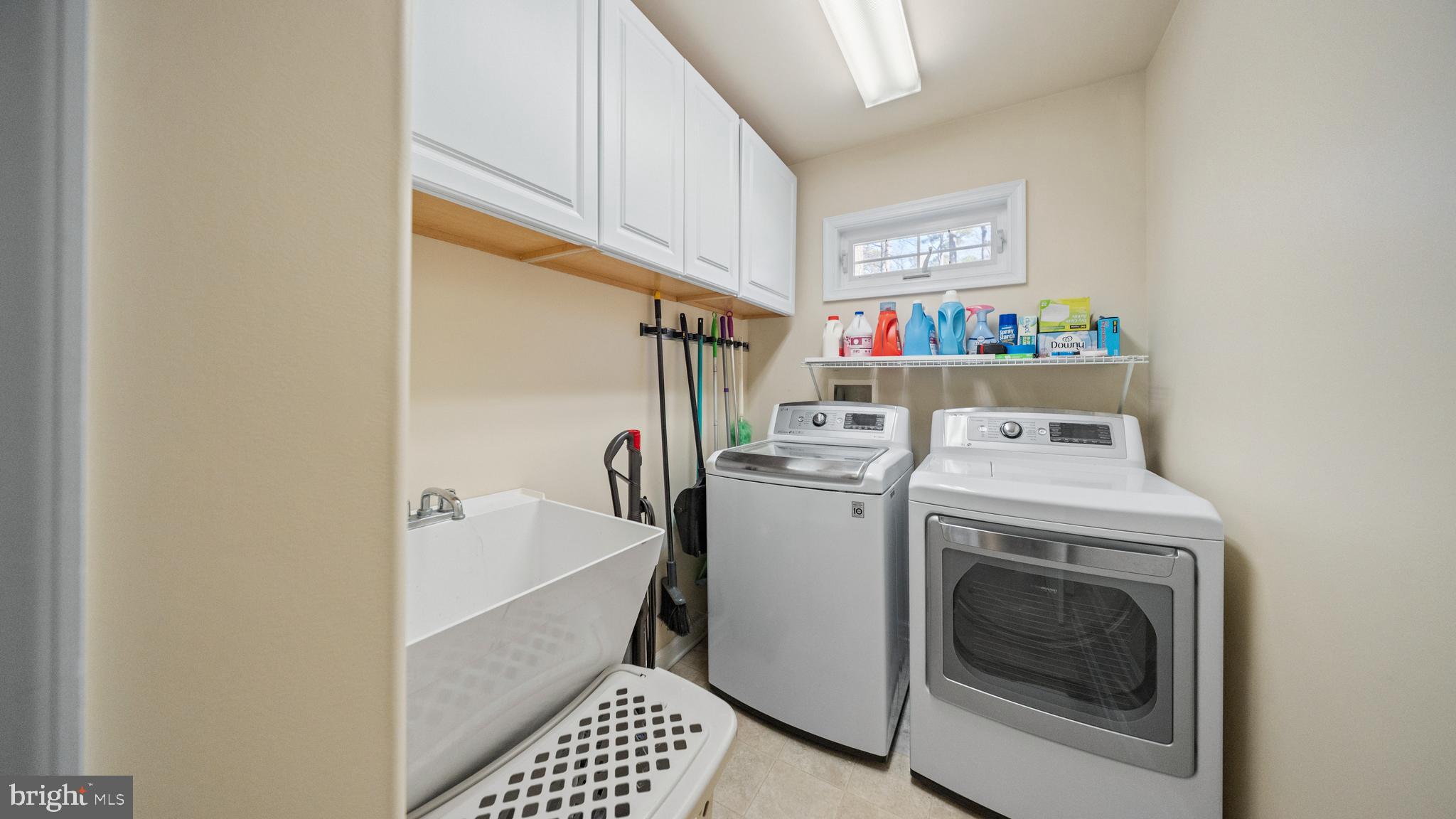 128 Sandyhook Road Ocean Pines, MD 21811 - Photo 18 of 37 a utility room with dryer and washer