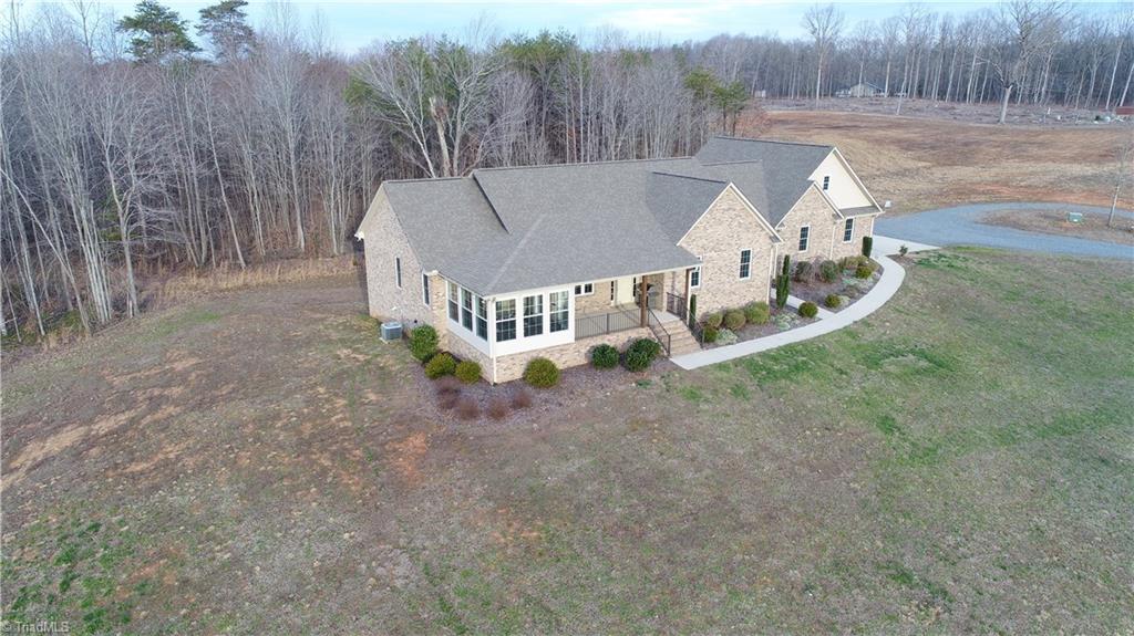 516 County Line Road Reidsville, NC 27320 - Photo 16 of 30 Gallery Image 16