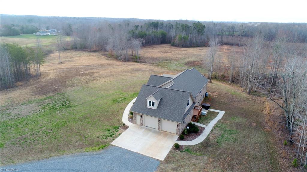 516 County Line Road Reidsville, NC 27320 - Photo 18 of 30 Gallery Image 18