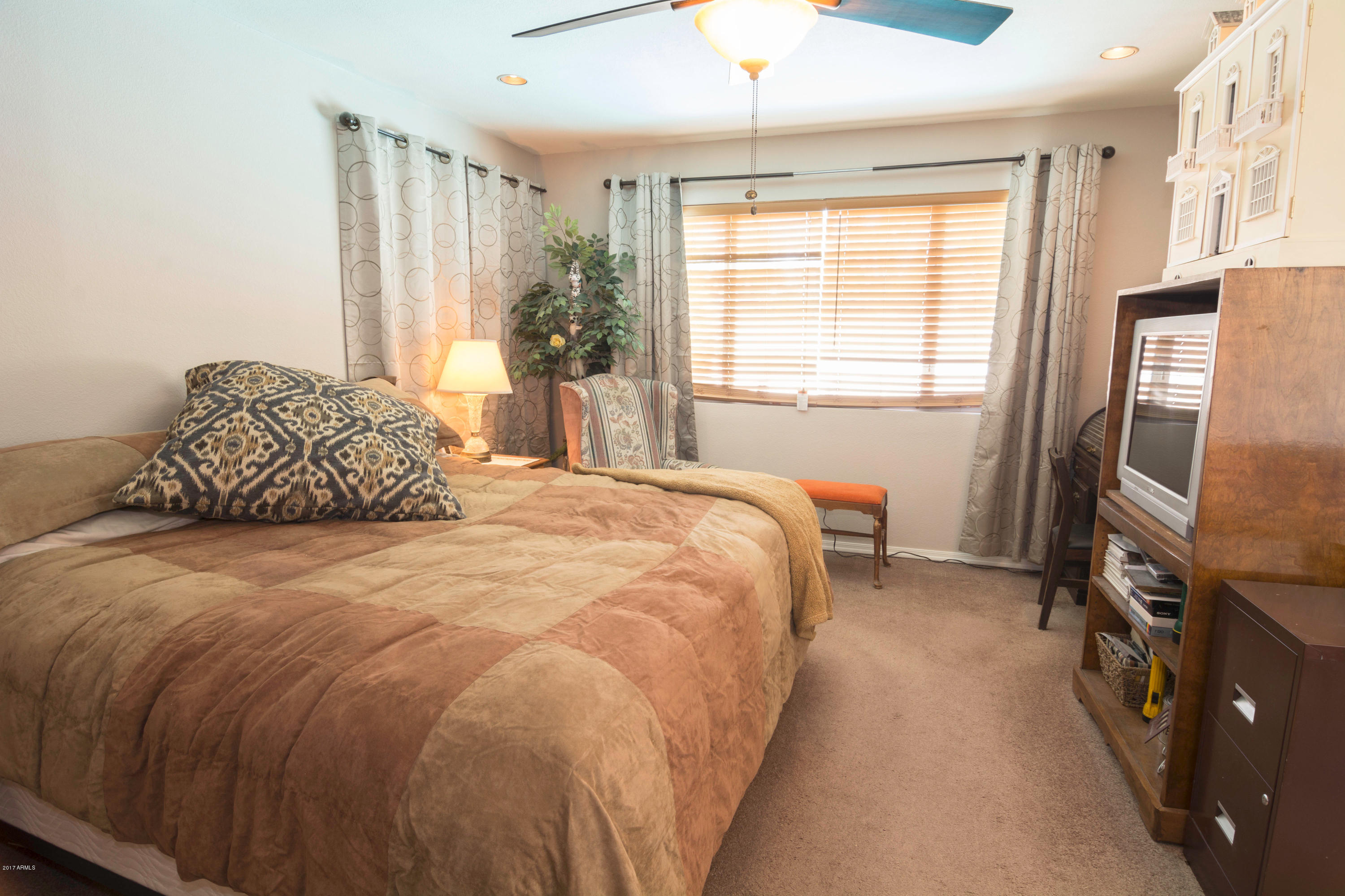 1810 West Utopia Road Phoenix, AZ 85027 - Photo 15 of 25 DSC_4122