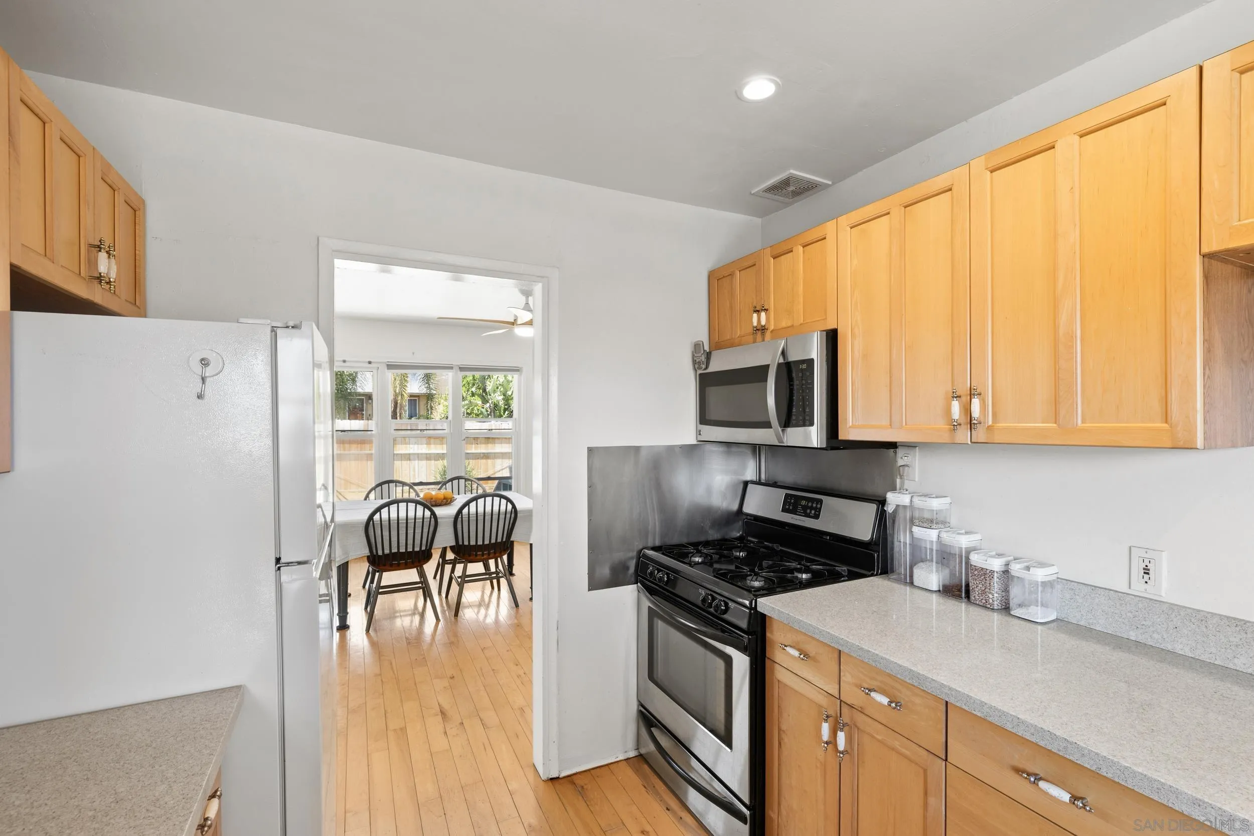 9451 San Francisco Street Spring Valley, CA 91977 - Photo 9 of 24