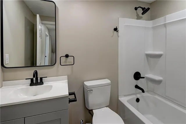 $289,900 | 108 North McCart Street, Richmond, MO 64085