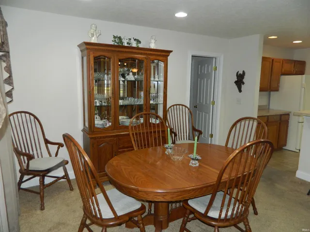 $324,900 | 1511 South Arbor Ridge Court, Bloomington, IN 47403