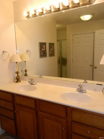 $324,900 | 1511 South Arbor Ridge Court, Bloomington, IN 47403