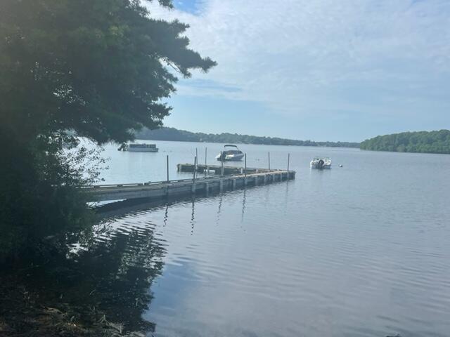 143 Wheeler Road Mashpee, MA 02649 - Photo 2 of 9 BOAT DOK
