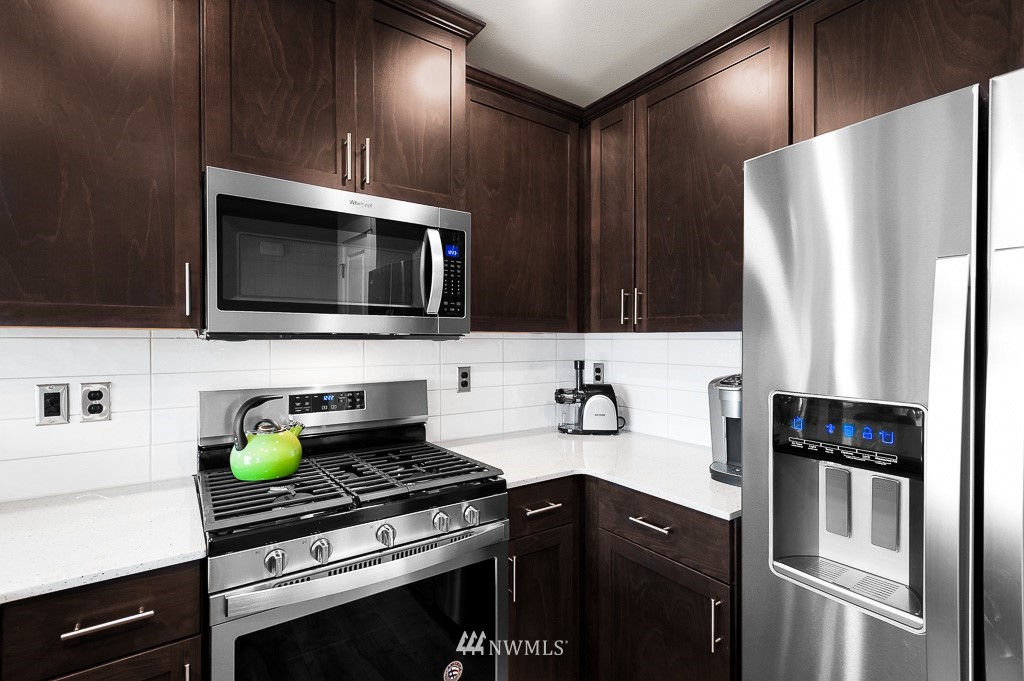 231 169th Place Southwest Bothell, WA 98012 - Photo 11 of 32