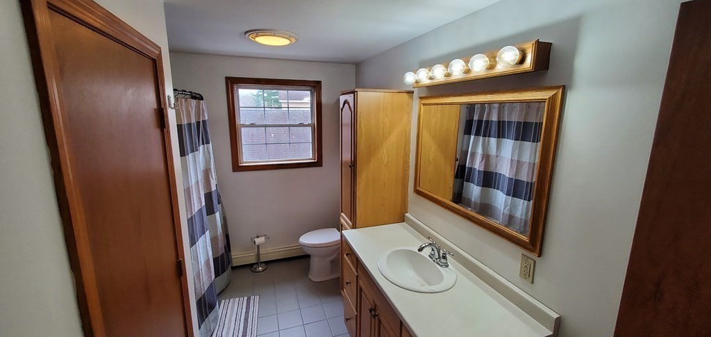 14 Pebble Beach Road Webster, MA 01570 - Photo 18 of 35