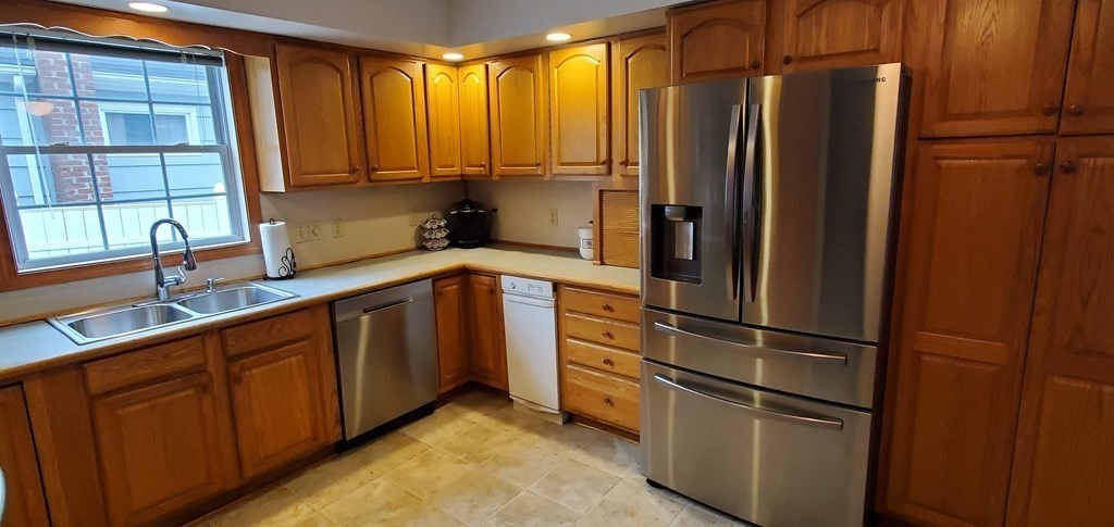 14 Pebble Beach Road Webster, MA 01570 - Photo 27 of 35