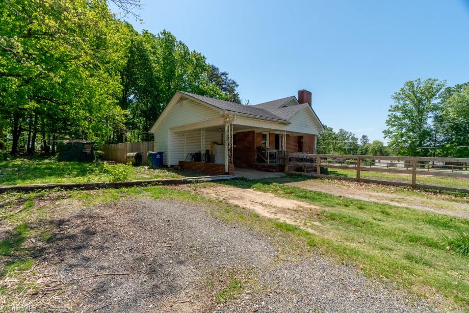 113 Mitchell Road Reidsville, NC 27320 - Photo 3 of 32 Gallery Image 3