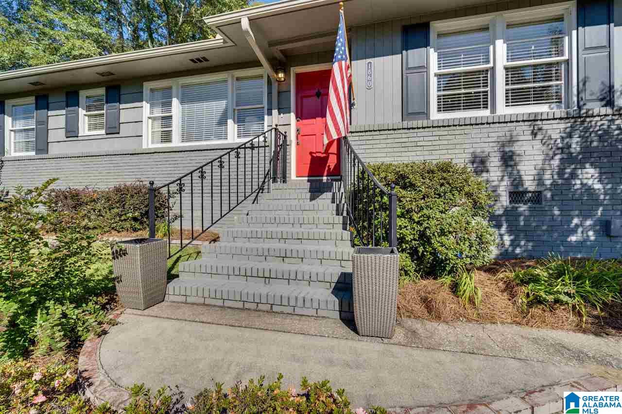 1860 Southwood Road Birmingham, AL 35216 - Photo 1 of 48