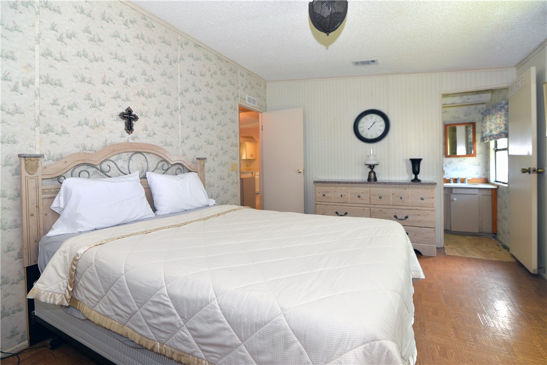 642 Periwinkle Circle Sebastian, FL 32976 - Photo 14 of 36