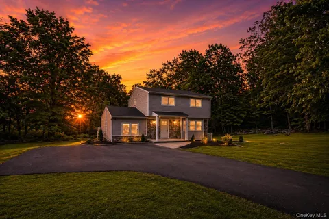 $675,000 | 276 Agor Lane, Mahopac, NY 10541