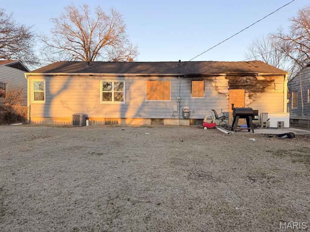 1021 Robinhood Road Mexico, MO 65265 - Photo 4 of 22