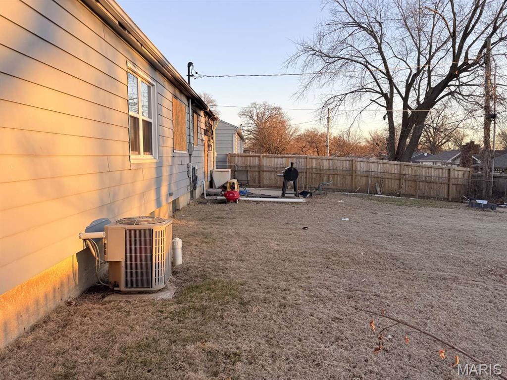 1021 Robinhood Road Mexico, MO 65265 - Photo 5 of 22