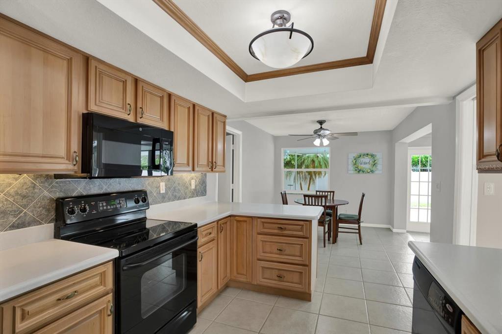 14560 Passage Way Seminole, FL 33776 - Photo 15 of 59