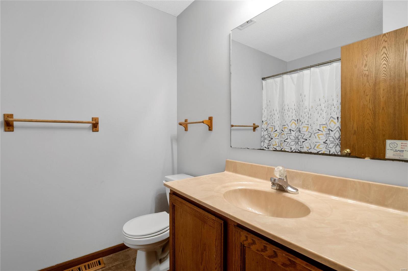 1512 Lincoln Farm Road O'Fallon, IL 62269 - Photo 17 of 34