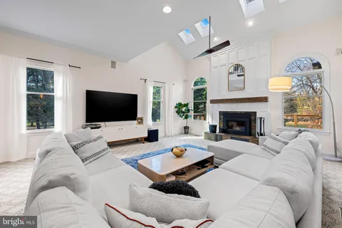 $1,100,000 | 4 Quail Covey Court, Reisterstown, MD 21136