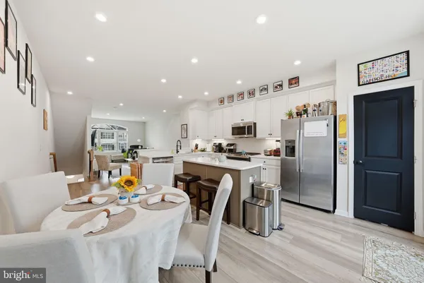 $469,000 | 18363 Reaper Hl Court, Triangle, VA 22172