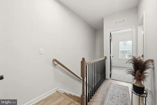 $469,000 | 18363 Reaper Hl Court, Triangle, VA 22172