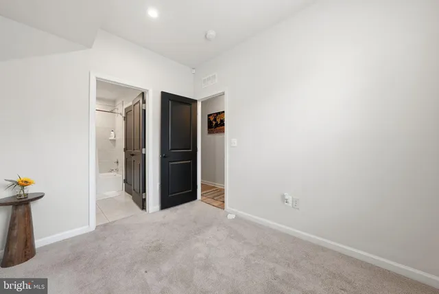 $487,990 | 18363 Reaper Hl Court, Triangle, VA 22172