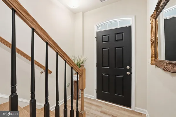 $469,000 | 18363 Reaper Hl Court, Triangle, VA 22172