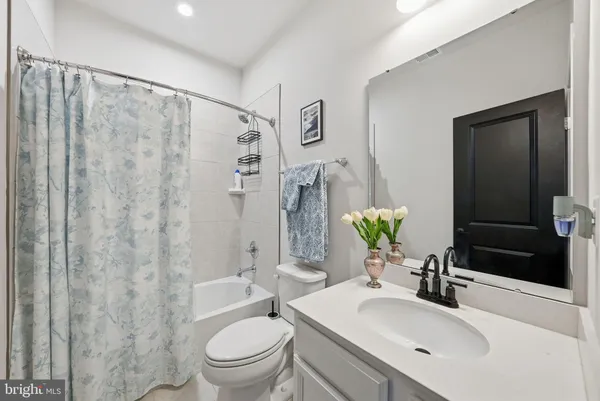 $469,000 | 18363 Reaper Hl Court, Triangle, VA 22172