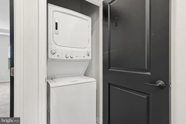 $487,990 | 18363 Reaper Hl Court, Triangle, VA 22172