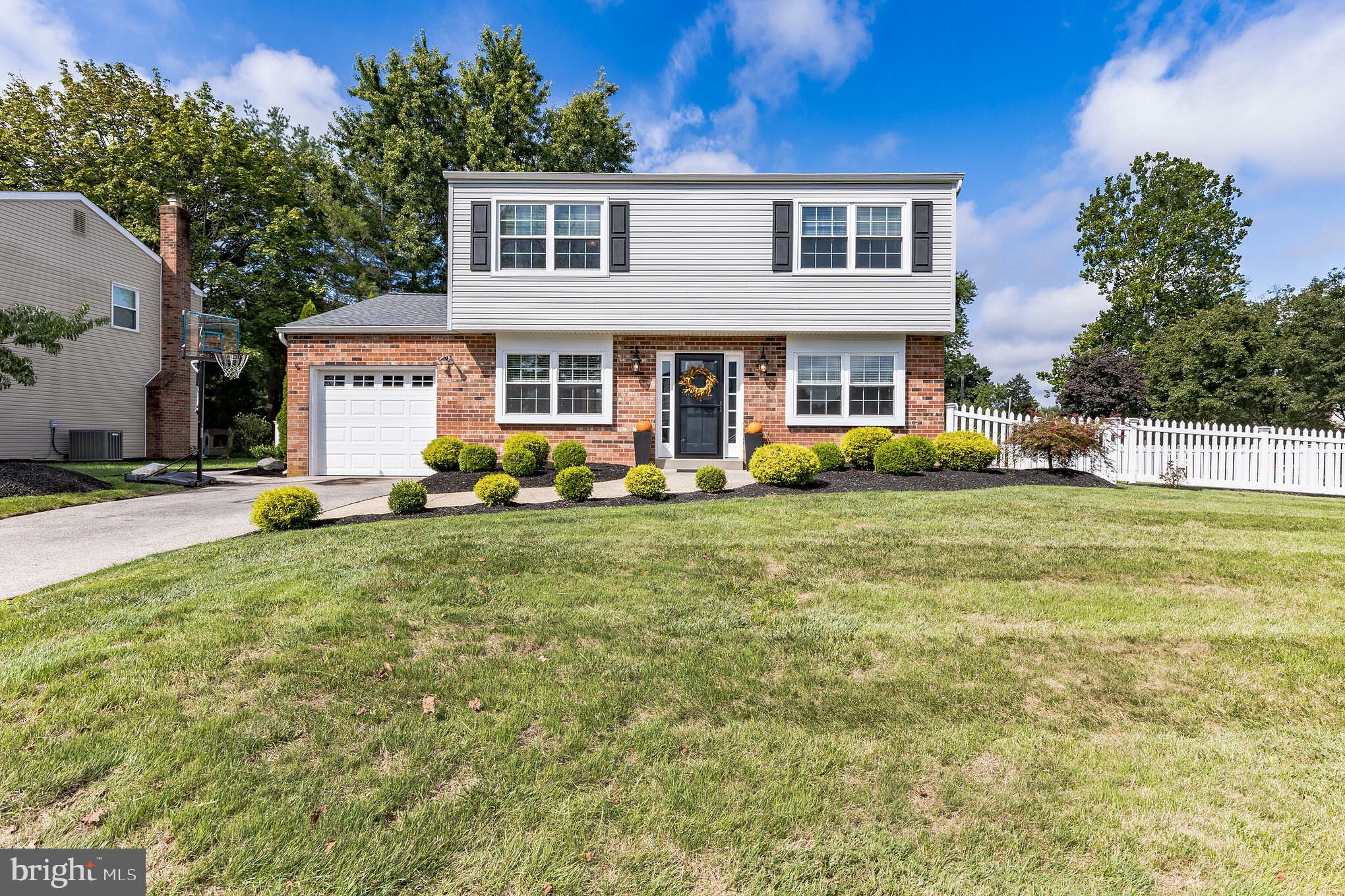 1205 Silo Circle, Blue Bell, PA 19422 Compass