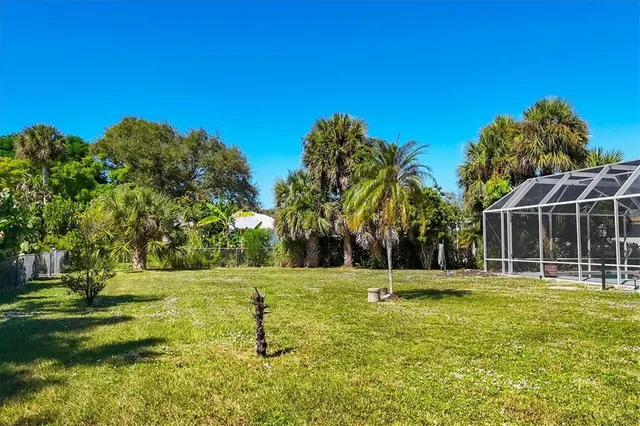$425,000 | 2321 Goya Drive, Nokomis, FL 34275