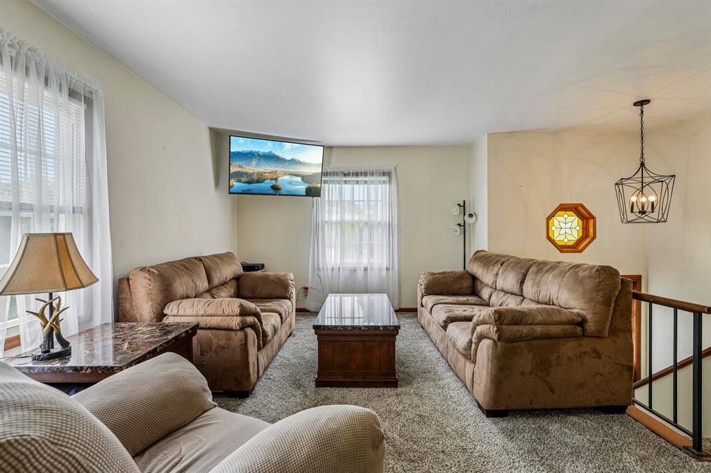201 Frew Road Ellwood City, PA 16117 - Photo 7 of 40 Gallery Image 7