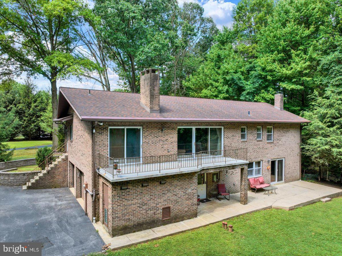 334 Candy Road Mohnton, PA 19540 - Photo 8 of 57 Gallery Image 8